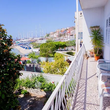 Apartment Mediterranean Garden Apartements *