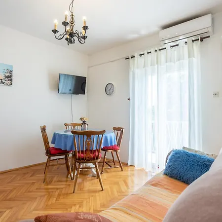Mediterranean Garden Apartements Krilo