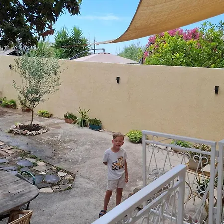 Mediterranean Garden Apartements Apartment Krilo
